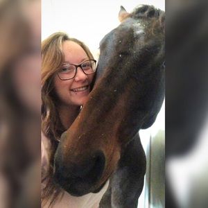 Meet your Posher, Kelly